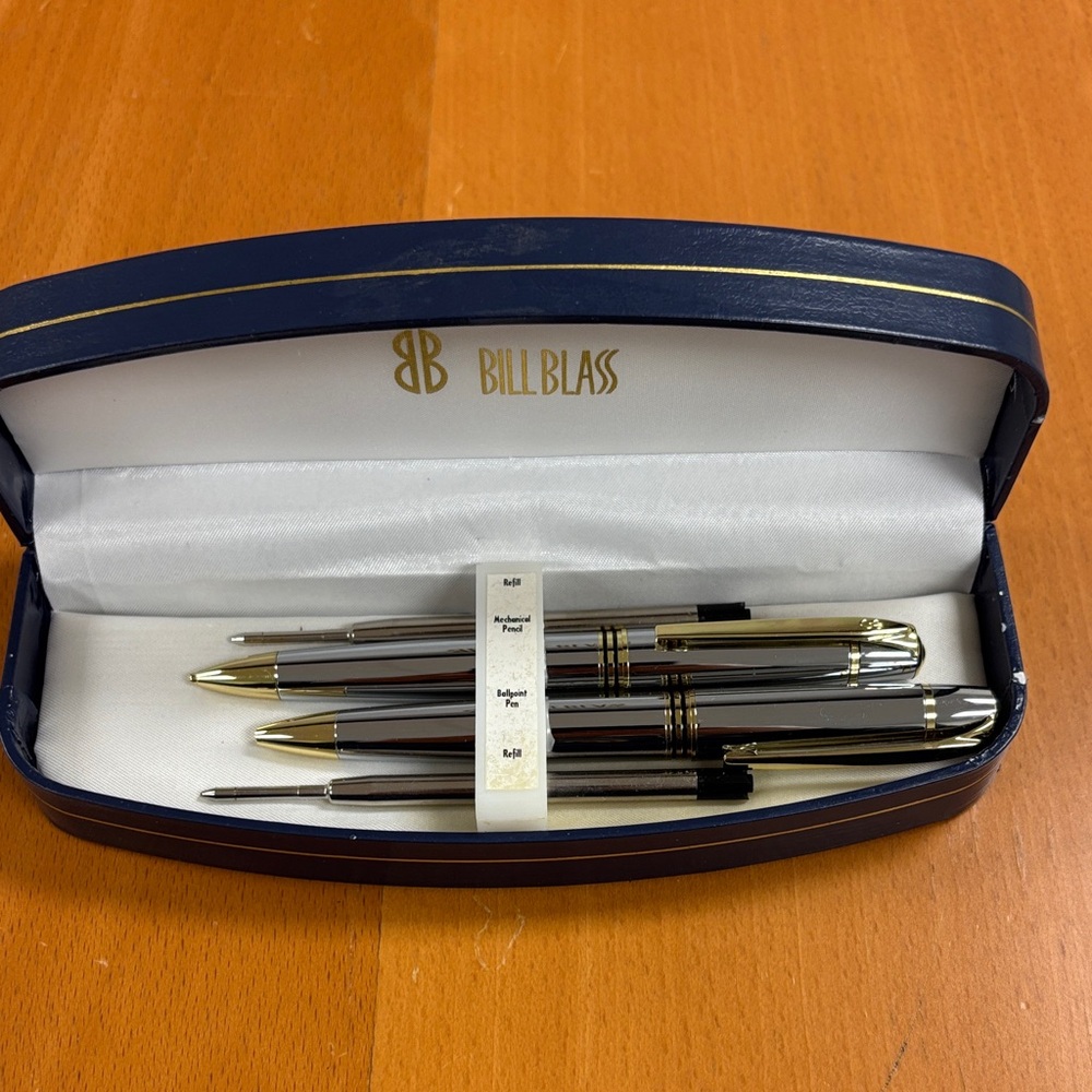 Bill Blass Black and Gold Pen Trio